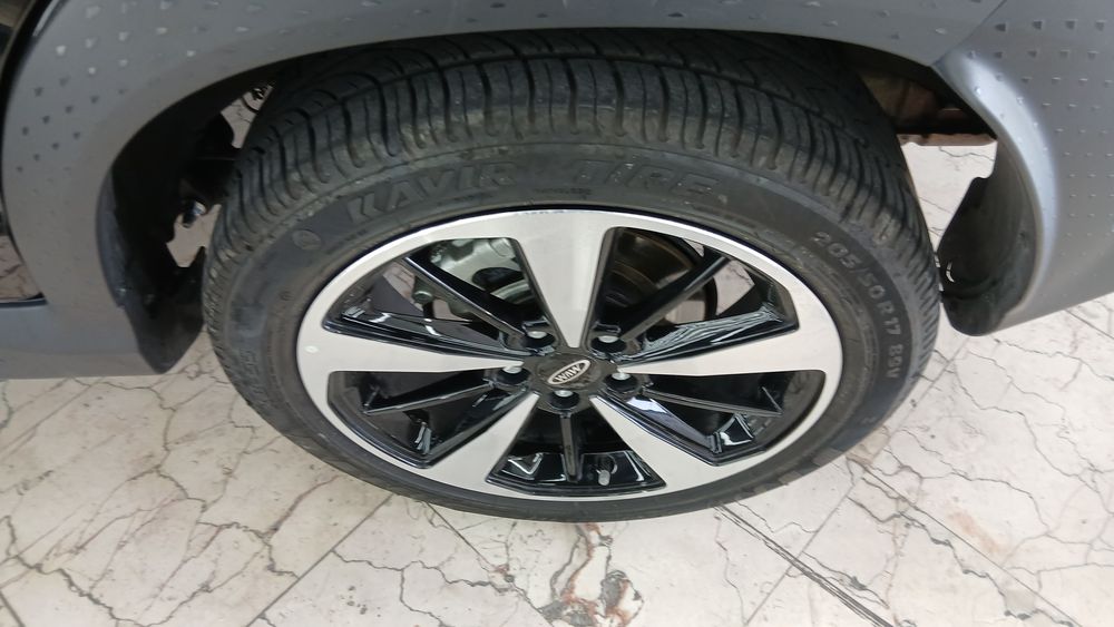 ام وی ام-X33-1403