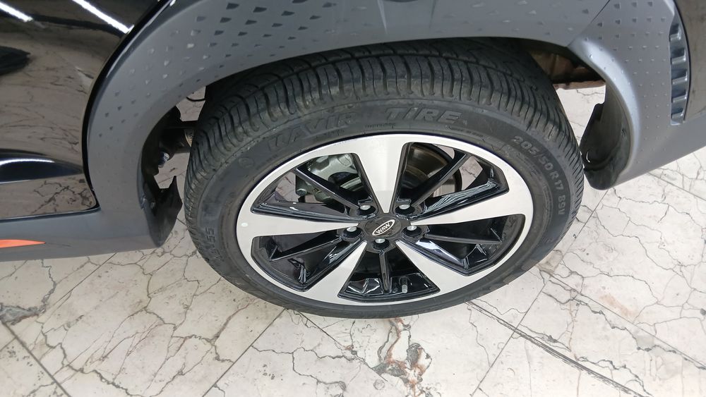 ام وی ام-X33-1403