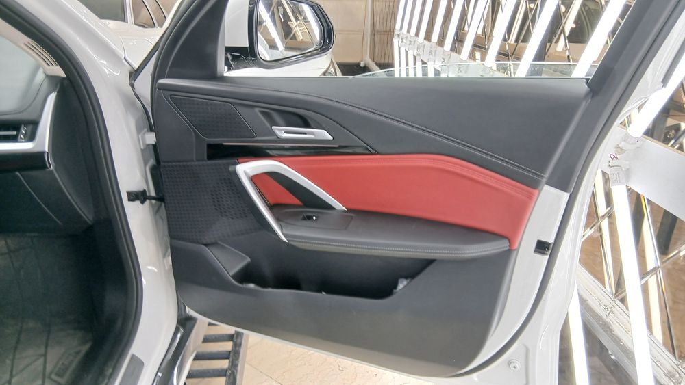 بی ام و-IX 1-2025