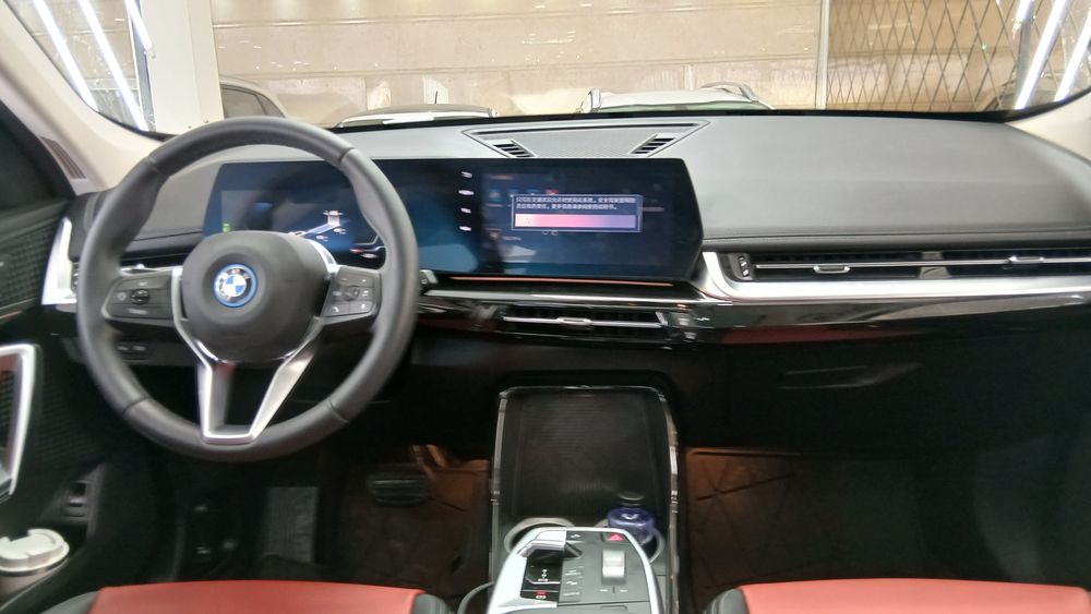 بی ام و-IX 1-2025