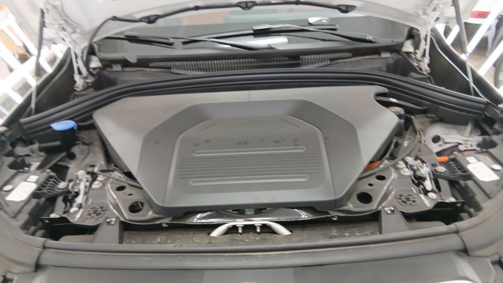 بی ام و-IX 1-2025