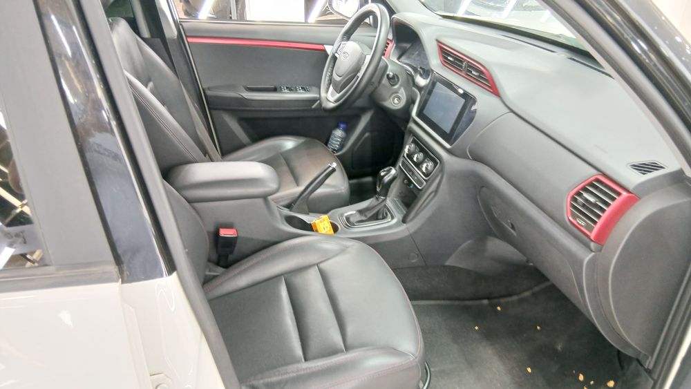 ام وی ام-X33 S-1396