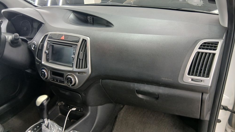 هیوندای-i20-2013