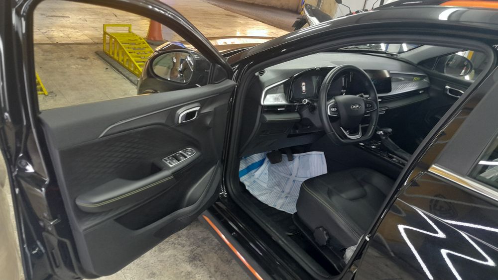 ام وی ام-X33-1403