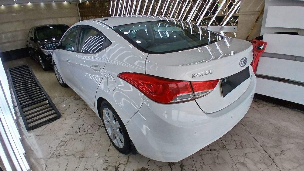 هیوندای-النترا-2014