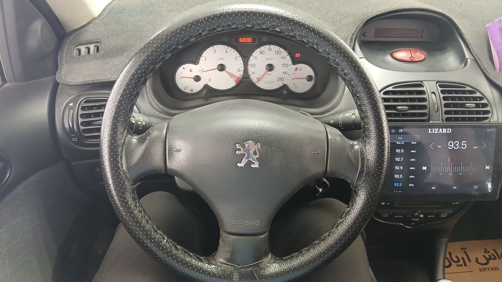 پژو-206 صندوقدار-1390