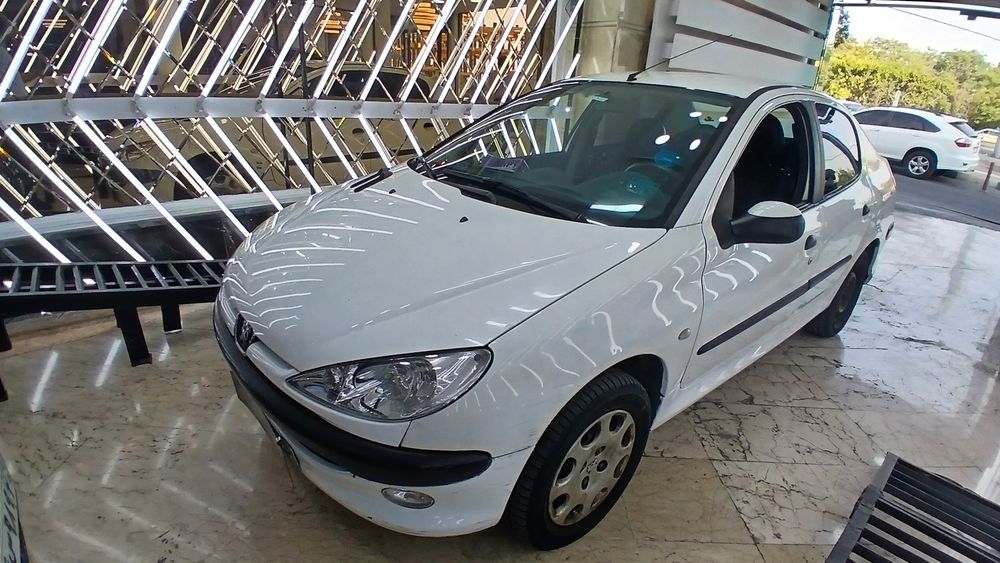 پژو-206 صندوقدار-1390