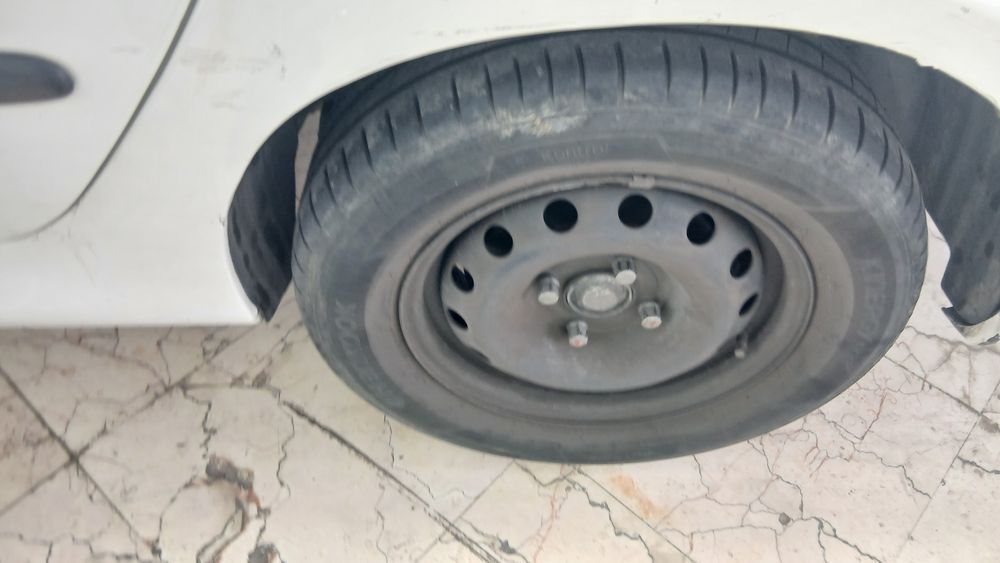 پژو-206 صندوقدار-1390