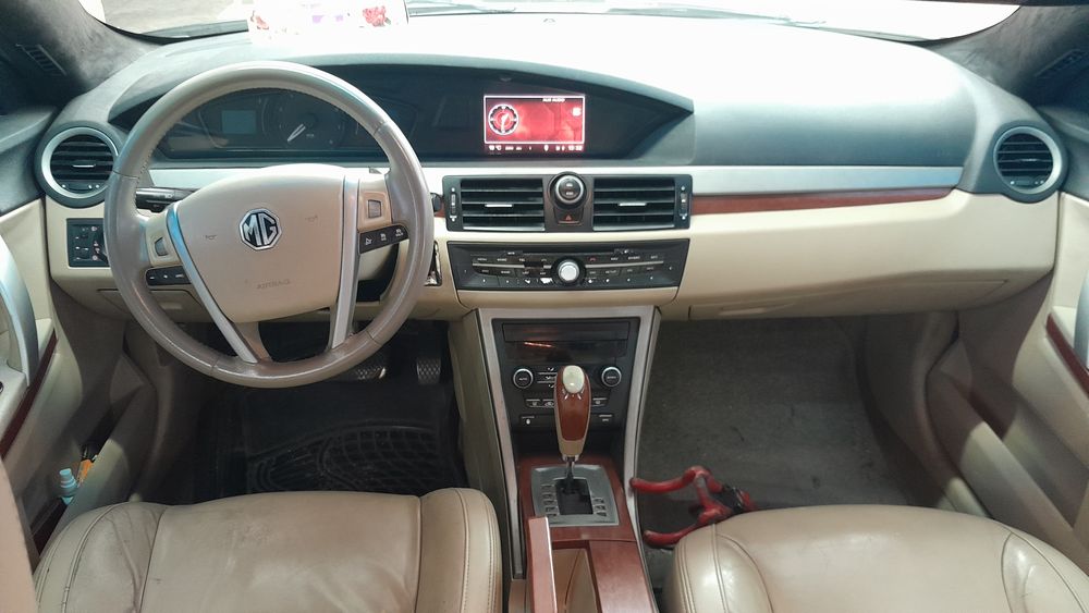 ام جی-550-2012