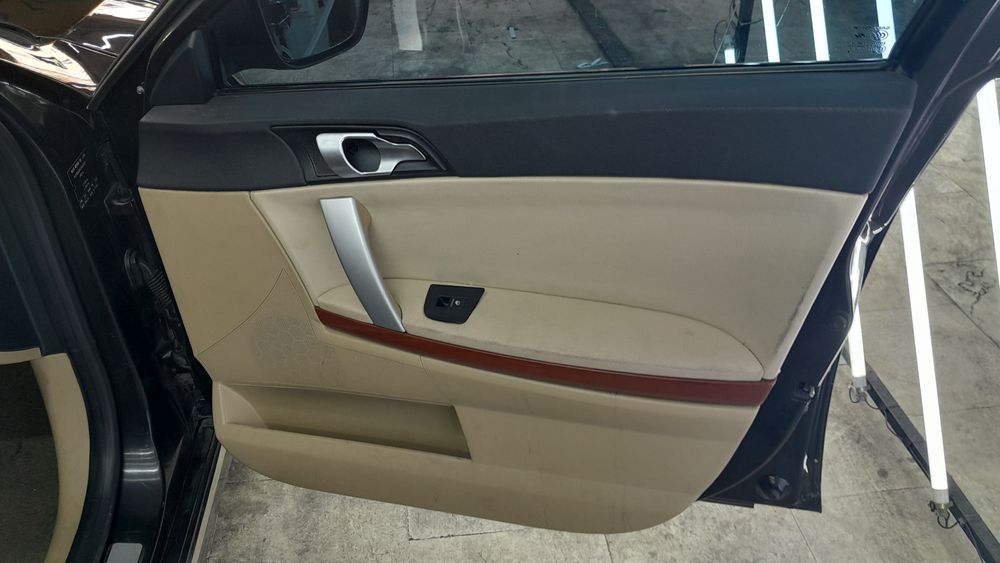 ام جی-550-2012