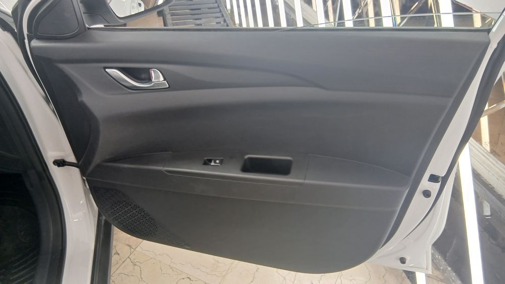 چانگان-EADO EV460-2024