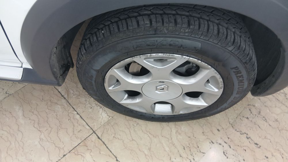 رنو-ساندرو استپ وی-1398