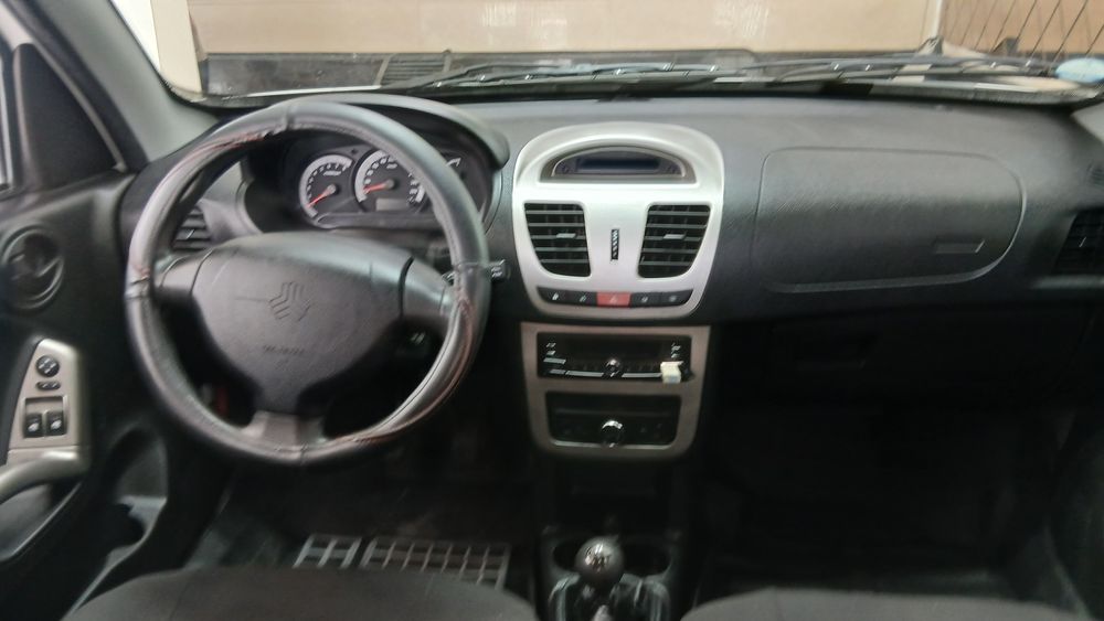 کوئیک-R-1402