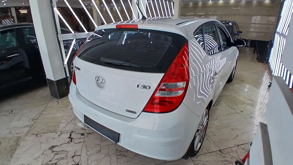 هیوندای-i30-2012