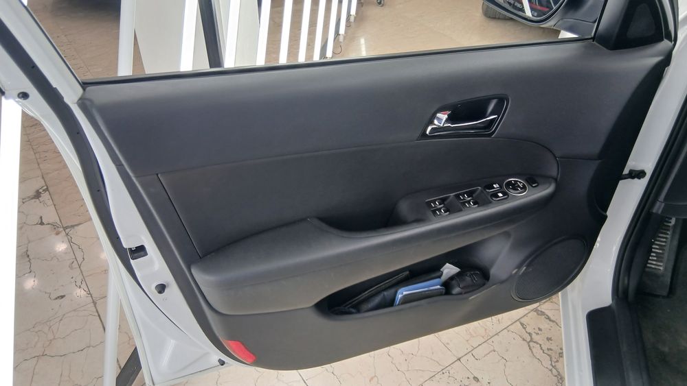 هیوندای-i30-2012