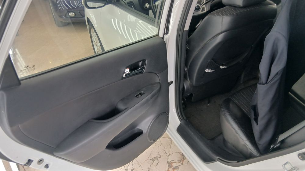 هیوندای-i30-2012