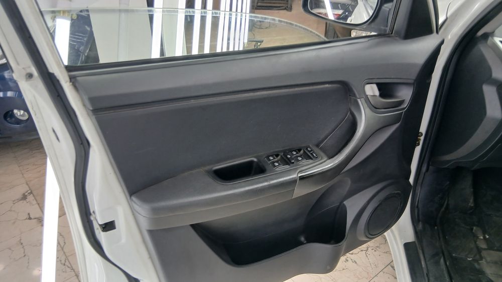 ام وی ام-X33-1395