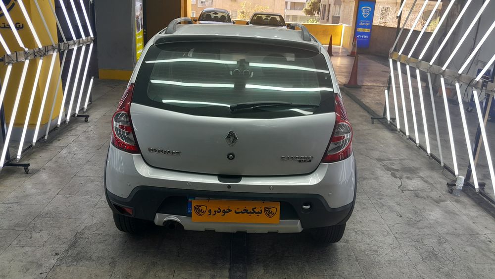 رنو-ساندرو استپ وی-1396