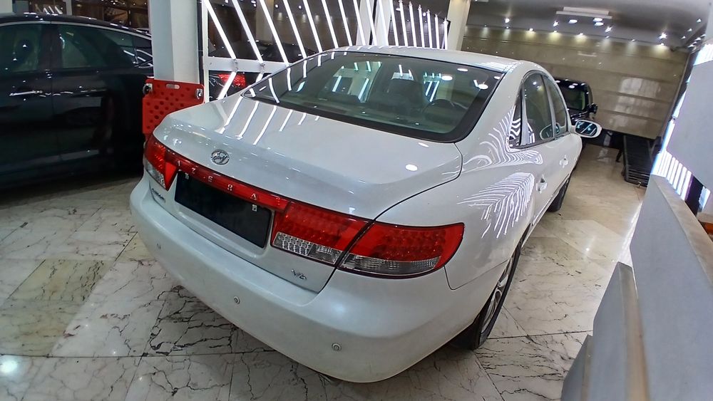 هیوندای-آزرا-2008
