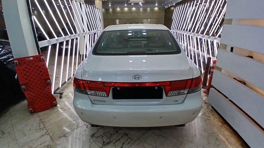 هیوندای-آزرا-2008
