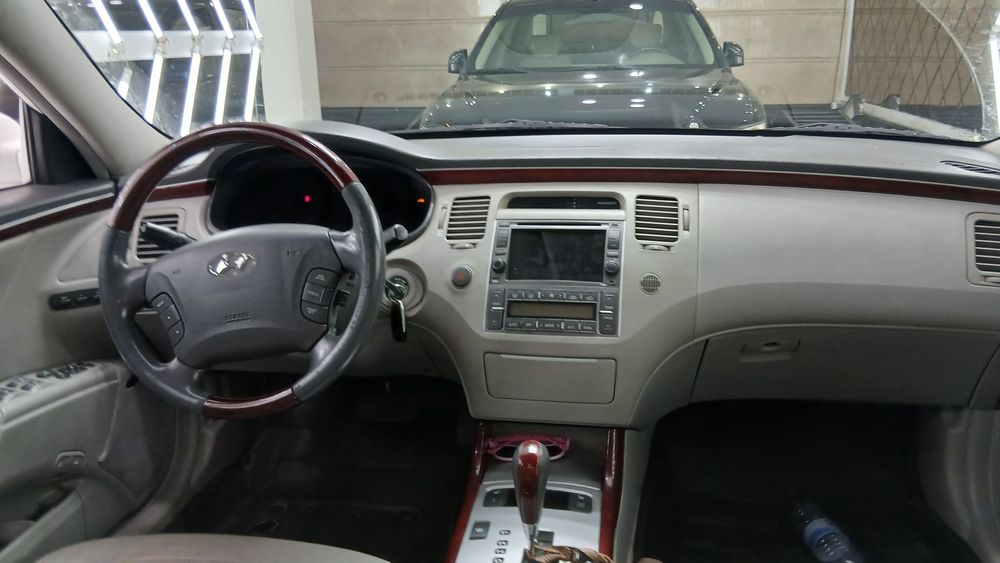 هیوندای-آزرا-2008
