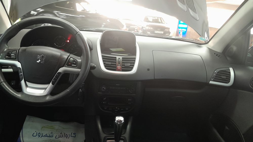 پژو-207-1402