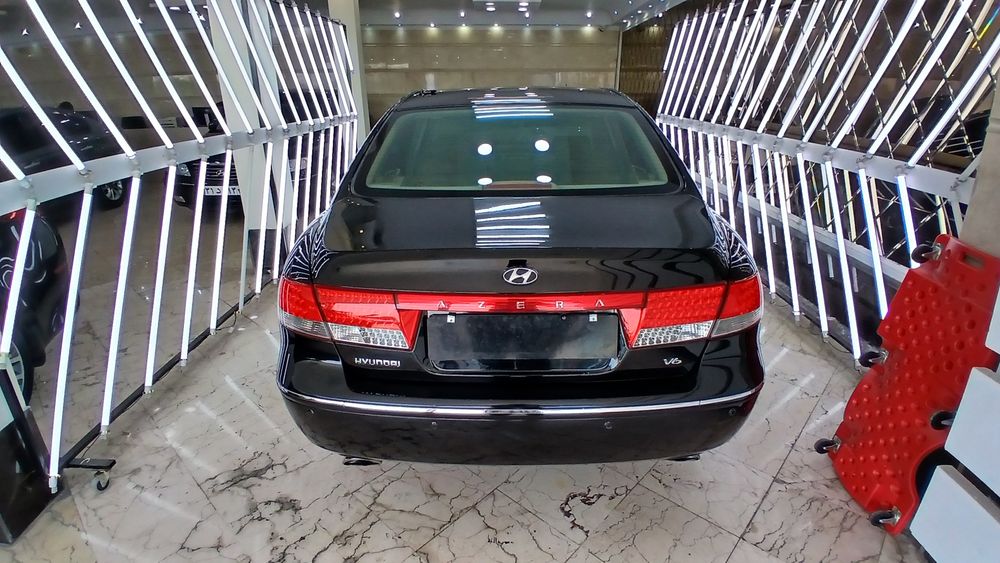 هیوندای-آزرا-2010