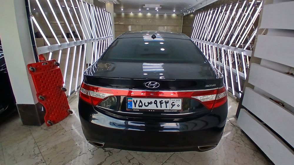 هیوندای-آزرا-2012