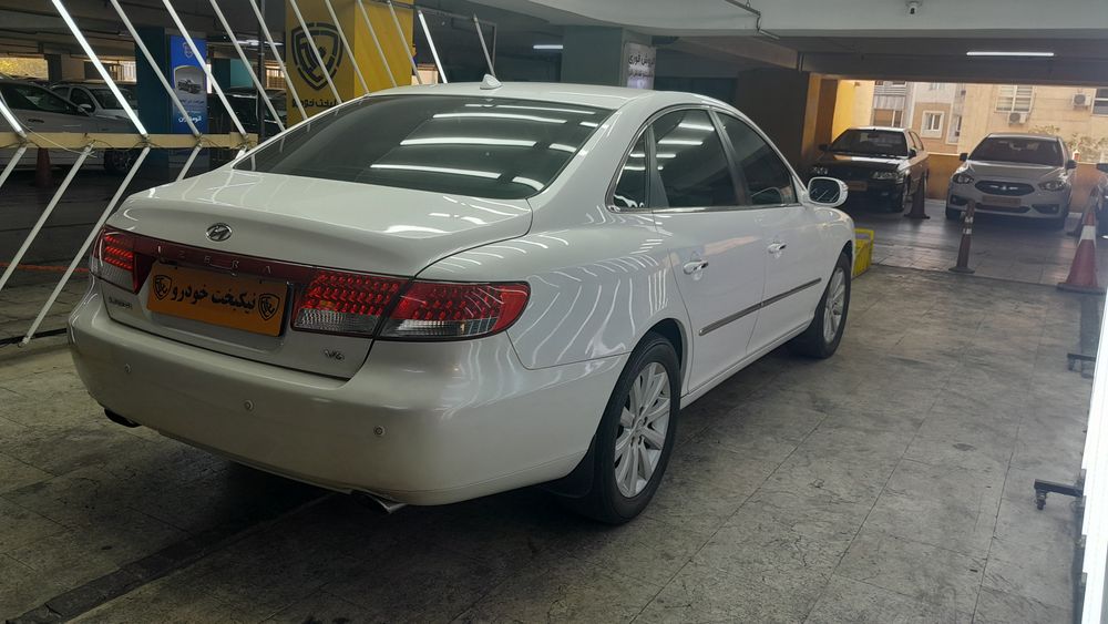 هیوندای-آزرا-2009