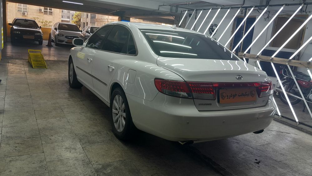 هیوندای-آزرا-2009