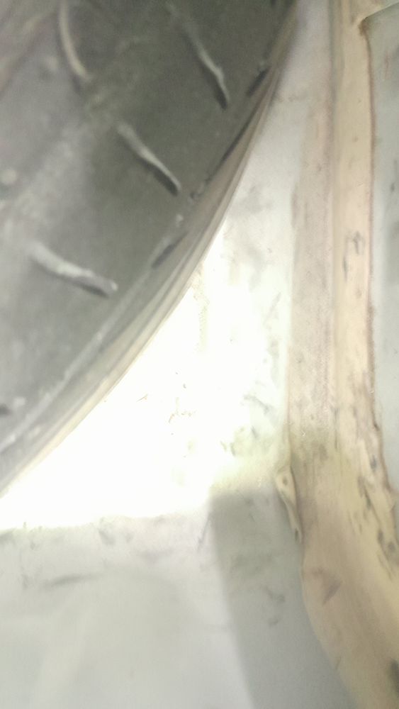defect-car-هیوندای-آزرا-2009