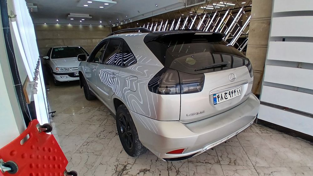 لکسوس-RX-2009