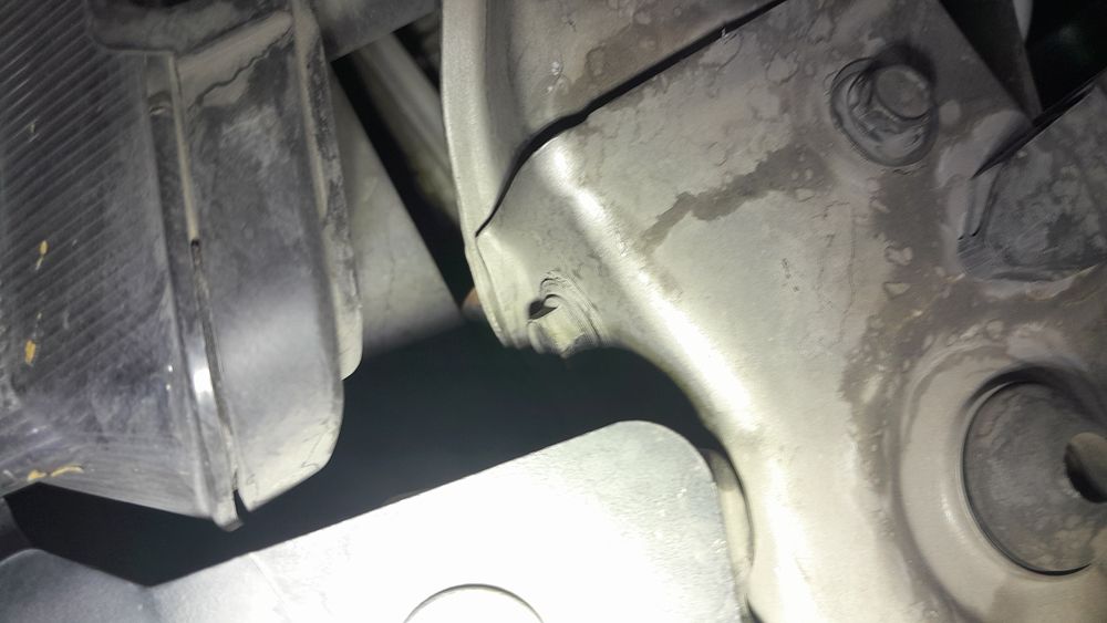 defect-car-بسترن (FAW)-B30-1397