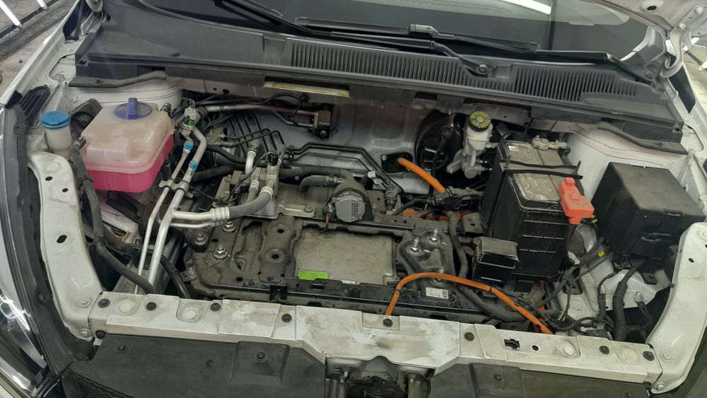 چری-آریزو 5 ev-1403