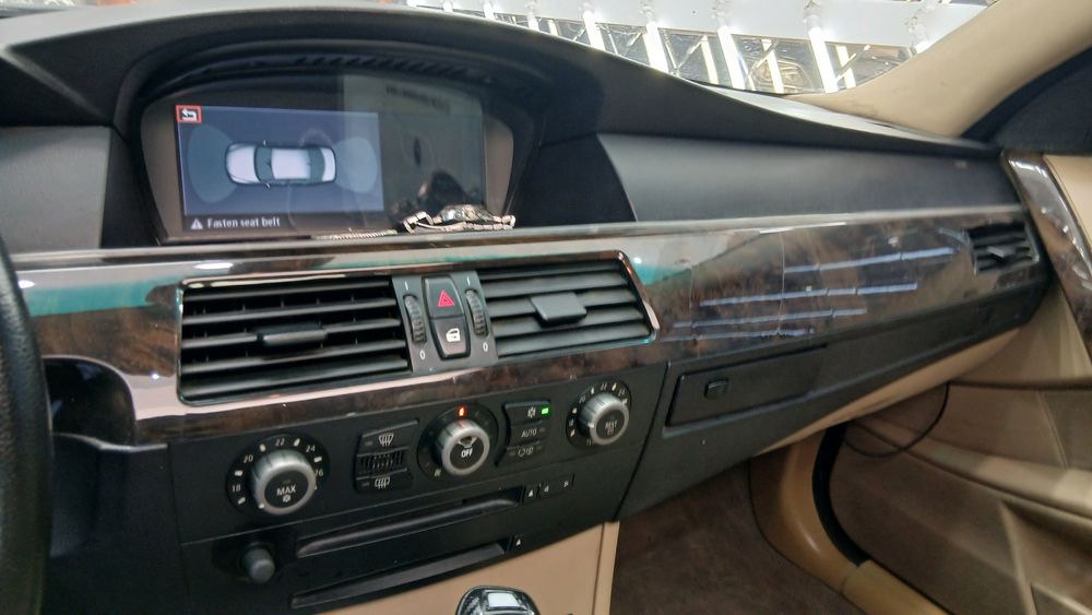 بی ام و-سری 5-2009