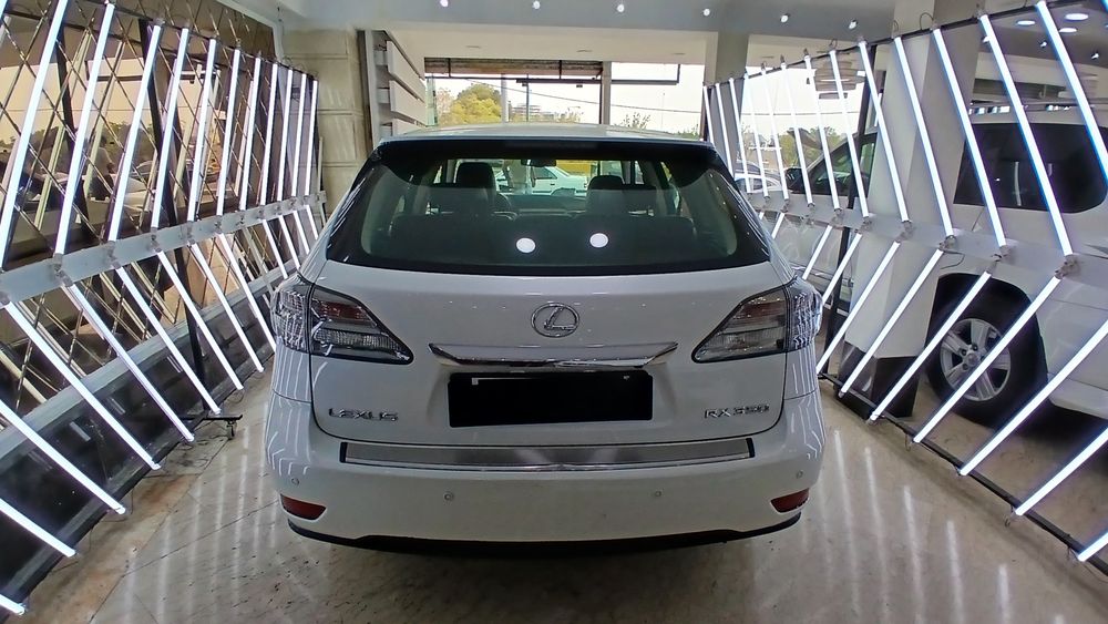 لکسوس-RX-2011