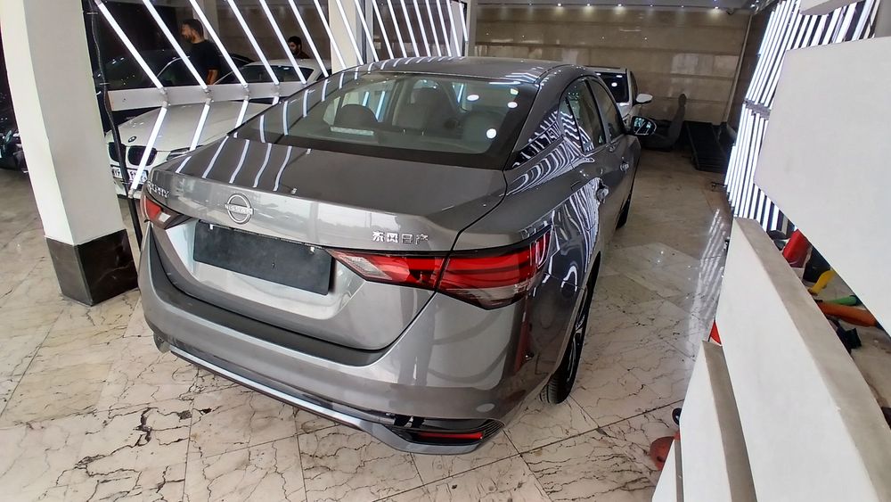 نیسان-SYLPHY-2025