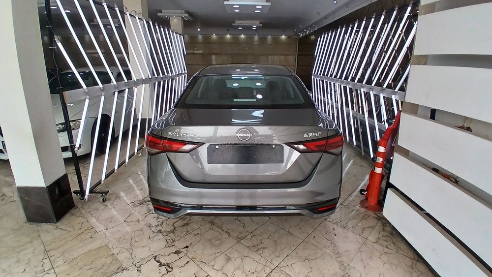 نیسان-SYLPHY-2025
