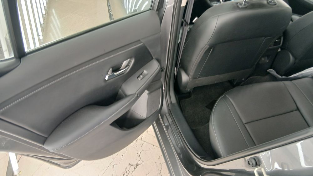 نیسان-SYLPHY-2025