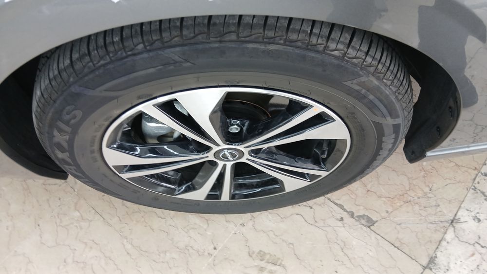 نیسان-SYLPHY-2025