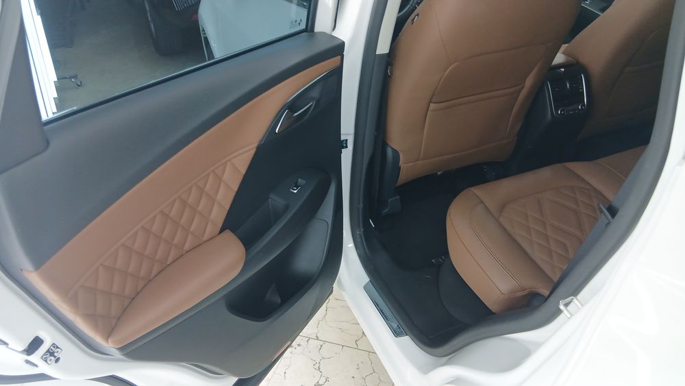 بورگوارد-BX7-2018