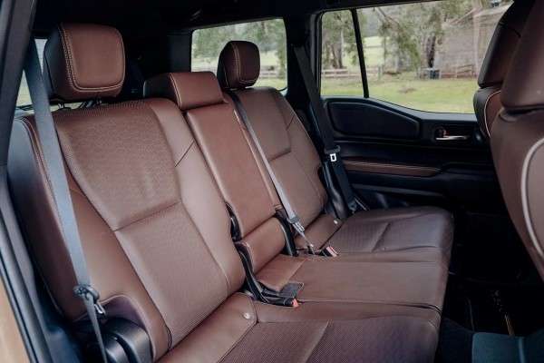 تویوتا پرادو J250